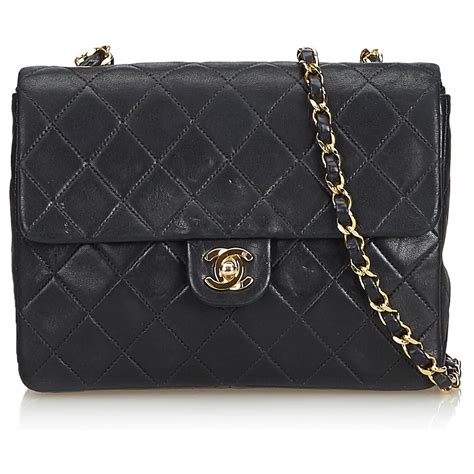 sac chanel carré|chanel boutique.